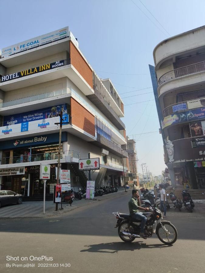 Hotel Villa Inn อานันด์ ภายนอก รูปภาพ